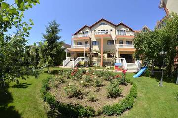 Фотографии Гостевой дом Complex Marinn 1 г. Костинешти (Румыния) №4 Фото Гостевой дом Complex Marinn 1 г. Костинешти 4