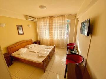 Фотографии Хостелы Hotel Impact G г. Костинешти (Румыния) №1 Фото Хостелы Hotel Impact G г. Костинешти 1