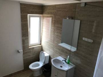 Фото номера Четырехместный номер &quot;Комфорт&quot; Гостевой дом Villa Raul г. Костинешти 3