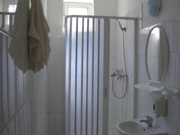 Фото номера Трехместный номер с собственной ванной комнатой Гостевой дом Mario Residence г. Костинешти 9