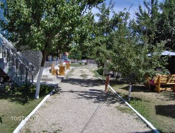 Фото номера Стандартный четырехместный номер Гостевой дом Tourist Paradis Costinesti г. Костинешти 41