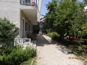 Фото номера Стандартный четырехместный номер Гостевой дом Tourist Paradis Costinesti г. Костинешти 54