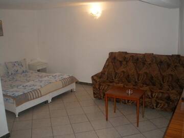 Фото номера Трехместный номер Гостевой дом Vila Dora г. Костинешти 8