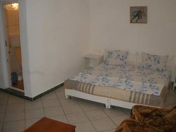 Фото номера Трехместный номер Гостевой дом Vila Dora г. Костинешти 9