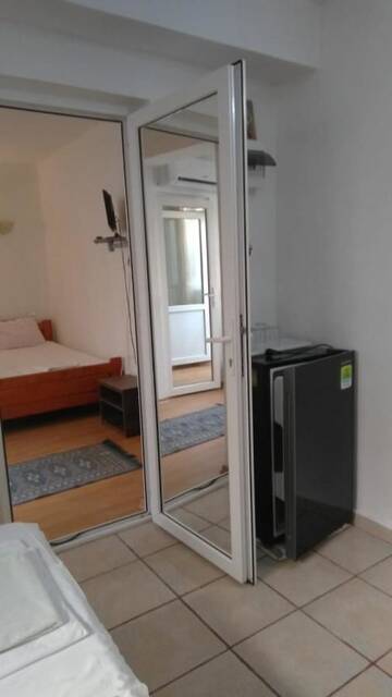 Фото номера Стандартный люкс Гостевой дом Vila Stefan 2 Costinesti (VS2C) г. Костинешти 3