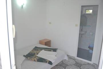 Фото номера Двухместный номер с 1 кроватью Гостевой дом Vila Andra г. Костинешти 9