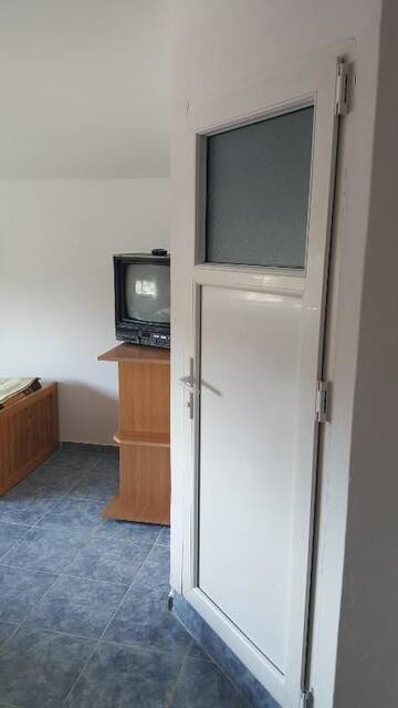 Фото номера Трехместный номер Гостевой дом Vila Andra г. Костинешти 2