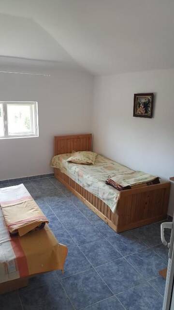 Фото номера Трехместный номер Гостевой дом Vila Andra г. Костинешти 3