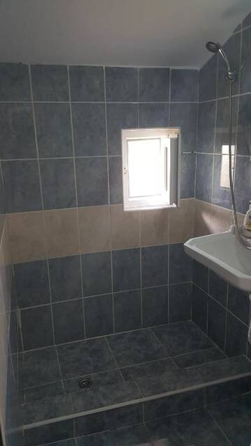 Фото номера Трехместный номер Гостевой дом Vila Andra г. Костинешти 9
