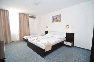 Фото номера Семейный номер Гостевой дом Babylonia Resort г. Костинешти 2