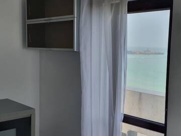 Фото номера Апартаменты Делюкс Проживание в семье Premium Sea View *** г. Костинешти 2