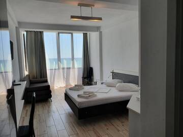 Фото номера Люкс, вид на море Проживание в семье Premium Sea View *** г. Костинешти 6