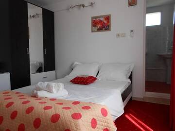 Фото номера Стандартный семейный номер Гостевой дом VILA ANKARA г. Костинешти 7