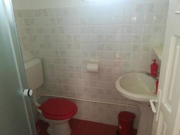 Фото номера Стандартный семейный номер Гостевой дом VILA ANKARA г. Костинешти 8