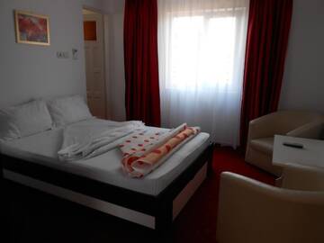 Фото номера Стандартный семейный номер Гостевой дом VILA ANKARA г. Костинешти 6