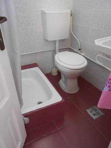 Фото номера Двухместный номер с 1 кроватью Гостевой дом VILA ANKARA г. Костинешти 4