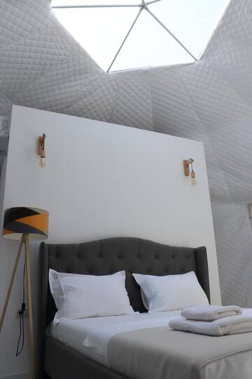 Фото номера Шатер Люкс-шатры Seagloo Glamping - Adults Only г. Костинешти 11