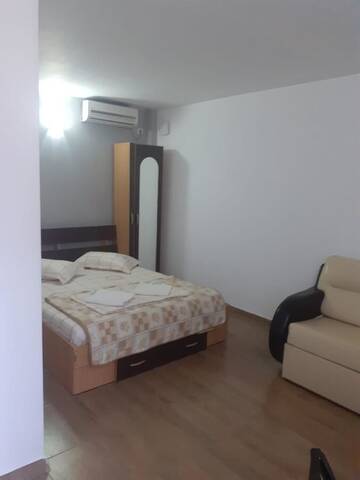 Фото номера Трехместный номер Гостевой дом Casa Lucia Costinesti г. Костинешти 4