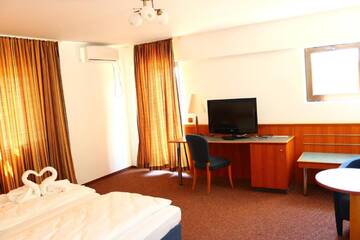 Фото номера Люкс с 2 спальнями Отель Hotel Atlantic Costinesti г. Костинешти 2