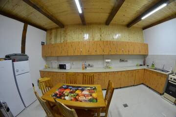 Фото номера Номер-студио с балконом Гостевой дом Razvan Holiday г. Костинешти 19