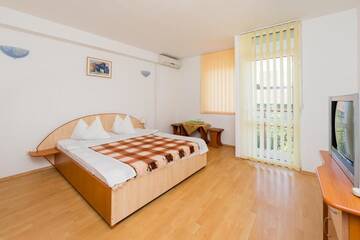 Фото номера Стандартный двухместный номер с 1 кроватью Гостевой дом Vila Casa Blanca г. Костинешти 38