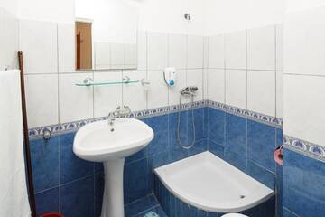 Фото номера Стандартный двухместный номер с 1 кроватью Гостевой дом Vila Casa Blanca г. Костинешти 45