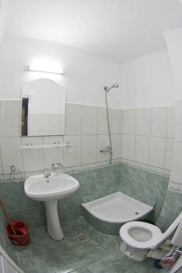 Фото номера Стандартный двухместный номер с 1 кроватью Гостевой дом Vila Casa Blanca г. Костинешти 22