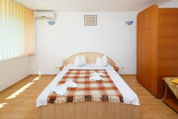 Фото номера Стандартный двухместный номер с 1 кроватью Гостевой дом Vila Casa Blanca г. Костинешти 54