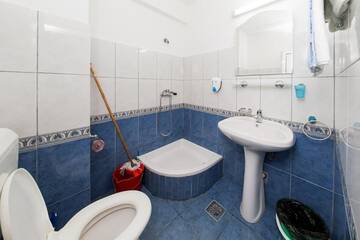 Фото номера Стандартный двухместный номер с 1 кроватью Гостевой дом Vila Casa Blanca г. Костинешти 36
